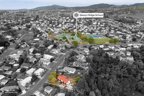 Photo of property in 16 Langstone Street, Welcome Bay, Tauranga, 3112