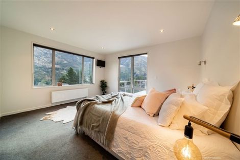 Photo of property in 7 Morning Star Terrace, Arthurs Point, Queenstown, 9371