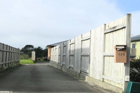 Photo of property in 125 Ruapehu Drive, Fitzherbert, Palmerston North, 4410