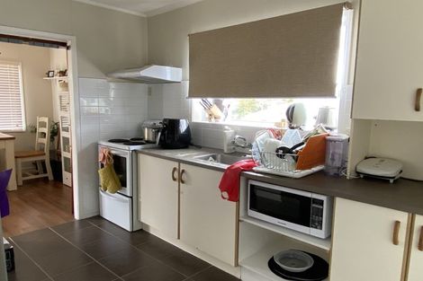 Photo of property in 1/284 Sunset Road, Windsor Park, Auckland, 0632