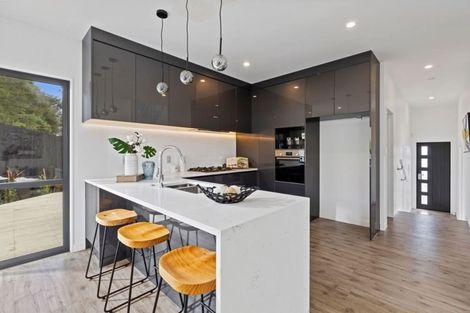 Photo of property in 31a Weatherly Road, Torbay, Auckland, 0630