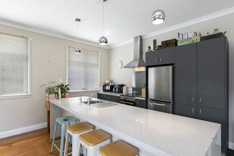 Photo of property in 178b Oxford Terrace, Epuni, Lower Hutt, 5011