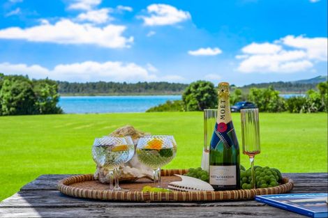 Photo of property in 328 Omaha Flats Road, Tawharanui Peninsula, Warkworth, 0986