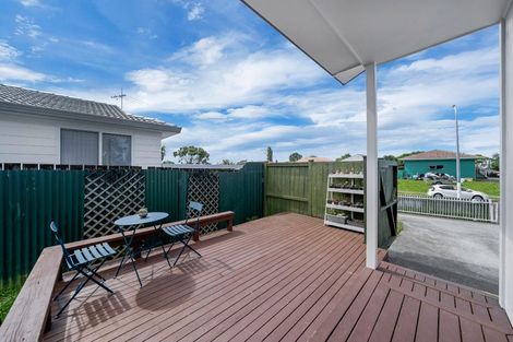 Photo of property in 2/10 Norrie Smith Avenue, Flat Bush, Auckland, 2023