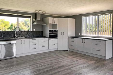 Photo of property in 9 Queen Street, Aramoho, Wanganui, 4500