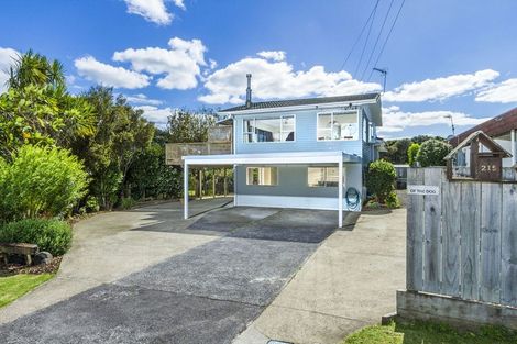 Photo of property in 215 Manuka Road, Bayview, Auckland, 0629