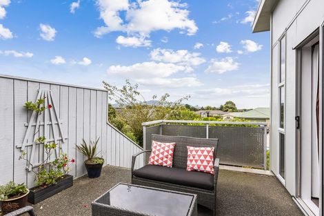 Photo of property in 12 Millennium Hill, Paraparaumu, 5032