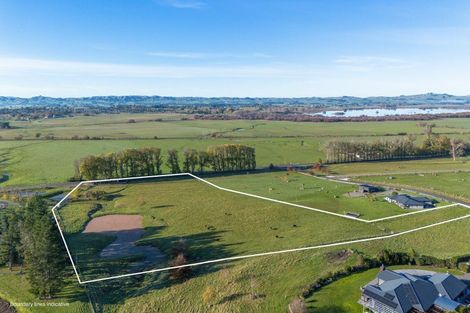Photo of property in 18 Jg Wilson Drive, Waipukurau, 4281