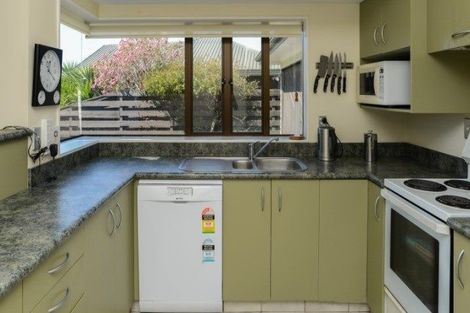 Photo of property in 41 Whiting Crescent, Greenmeadows, Napier, 4112