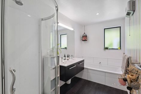 Photo of property in 111 Mcdonnell Road, Arrowtown, 9302