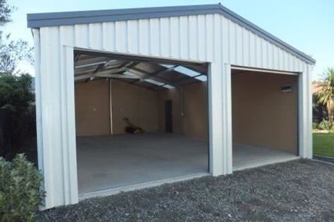 Photo of property in 2/64 Crofton Road, Harewood, Christchurch, 8051