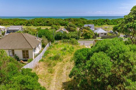 Photo of property in 60 Karaka Street, Castlecliff, Wanganui, 4501