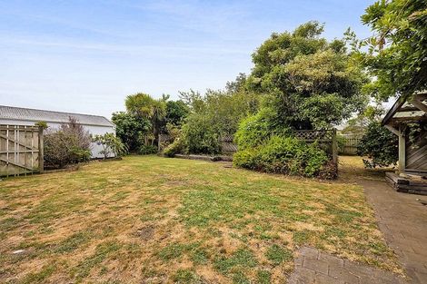 Photo of property in 2 Morrissey Street, Hawera, 4610