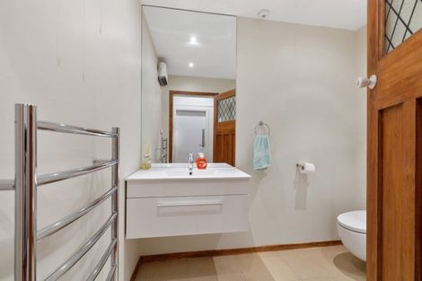 Photo of property in 52 Homewood Avenue, Karori, Wellington, 6012