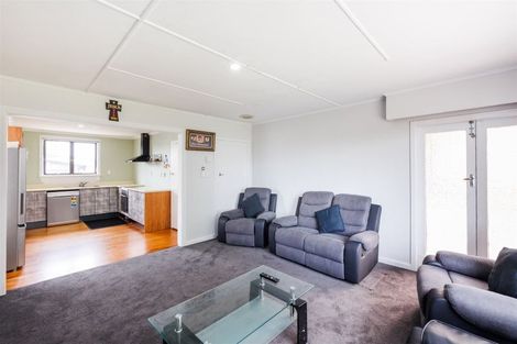 Photo of property in 71 Bridge Street, Bulls, 4818