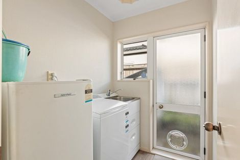 Photo of property in 20 Stoke Street, Westown, New Plymouth, 4310