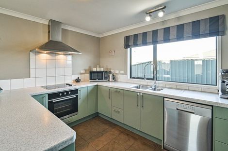 Photo of property in 8 Prestige Place, Flaxmere, Hastings, 4120