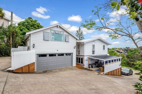 Photo of property in 38a Colmar Road, Mellons Bay, Auckland, 2014