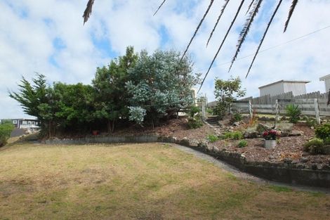 Photo of property in 10 Brown Terrace, Foxton Beach, Foxton, 4815