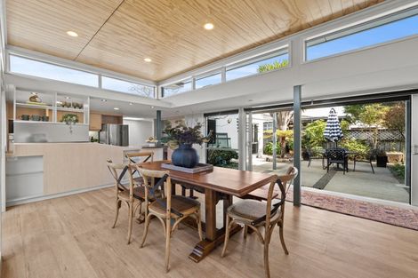 Photo of property in 294 Park Road, Hokowhitu, Palmerston North, 4410