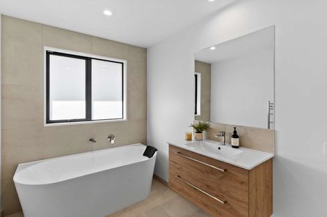 Photo of property in 12c Wykes Place, Amberley, 7410