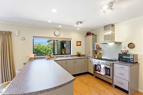 Photo of property in 31 Campion Road, Waikanae Beach, Waikanae, 5036