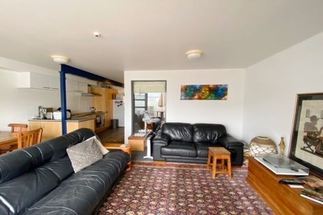 Photo of property in 5/2 Atarangi Road, Greenlane, Auckland, 1051
