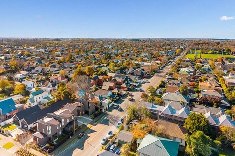 Photo of property in 93 Innes Road, St Albans, Christchurch, 8052