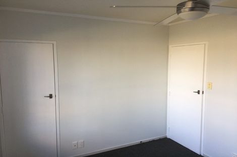 Photo of property in 1/97 Golf Road, New Lynn, Auckland, 0600