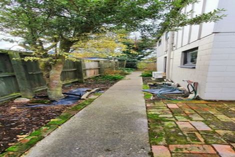 Photo of property in 4/19 Grove Road, Addington, Christchurch, 8024