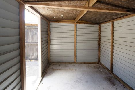 Photo of property in 1 Neta Grove, Henderson, Auckland, 0612