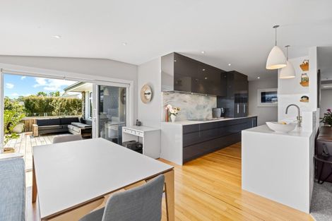 Photo of property in 21a Castor Bay Road, Castor Bay, Auckland, 0620