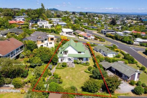 Photo of property in 18 Henry Hill Road, Taupo, 3330