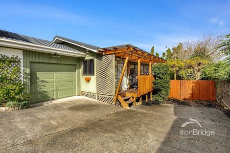 Photo of property in 2/48 Edgeworth Road, Glenfield, Auckland, 0629