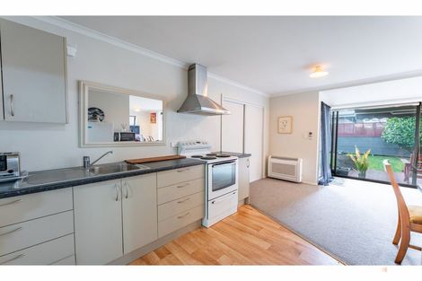 Photo of property in 19 Oxford Street, West End, Timaru, 7910