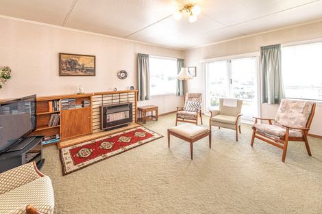 Photo of property in 46 Hadfield Crescent, College Estate, Whanganui, 4500