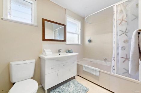 Photo of property in 84a Cargill Street, Papakura, 2110