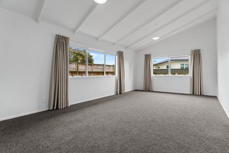 Photo of property in 54 Tuhikaramea Road, Dinsdale, Hamilton, 3204