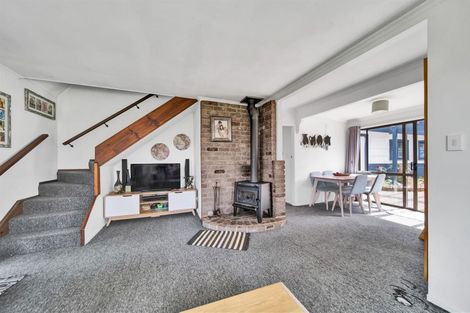 Photo of property in 6 Warkworth Grove, Bell Block, New Plymouth, 4312