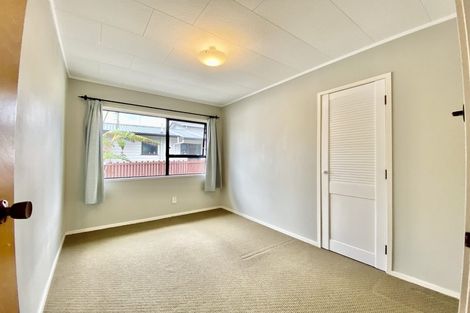 Photo of property in 109 Everglade Drive, Totara Heights, Auckland, 2105