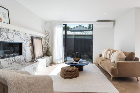 Photo of property in 15a Browns Road, Manurewa, Auckland, 2102