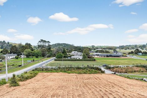 Photo of property in 2 Arahanga Road, Paparoa, 0571