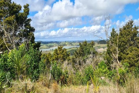 Photo of property in 872 Bickerstaffe Road, Maungaturoto, 0587