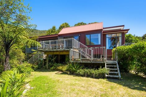 Photo of property in 542 Moetapu Bay Road, Moetapu Bay, Picton, 7282