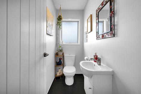 Photo of property in 590c Frankley Road, Hurworth, New Plymouth, 4371