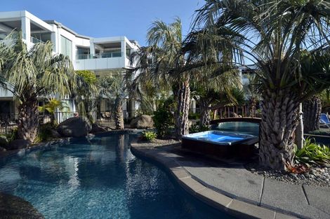 Photo of property in 209/136 Marine Parade, Mount Maunganui, 3116