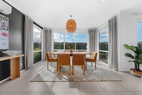 Photo of property in 5 Hooton Drive, Huapai, Kumeu, 0810