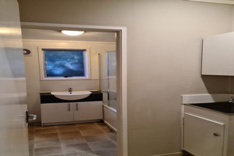 Photo of property in 2/5 Camden Road, Sandringham, Auckland, 1025