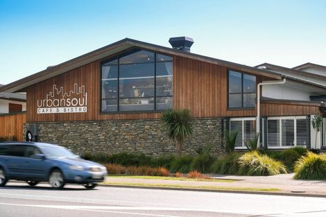 Photo of property in 22 Kaititiko Road, Rosehill, 2113