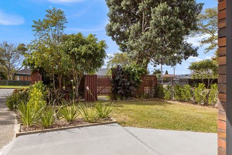 Photo of property in 1/35 Lynwood Road, New Lynn, Auckland, 0600